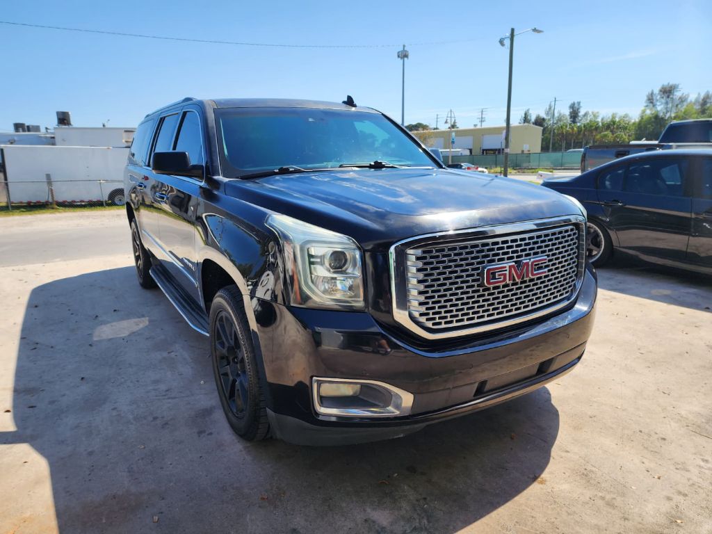2016 GMC Yukon Denali 2WD's photo